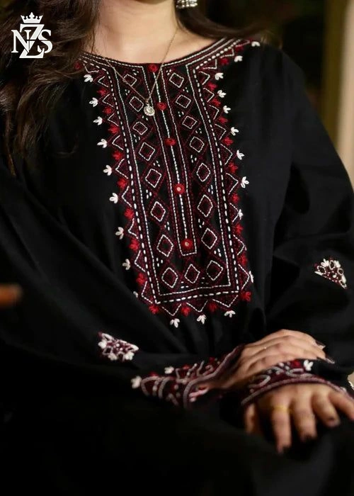 Elif Embroidered Linen 2-Piece Stitched Suit in Black - image 3
