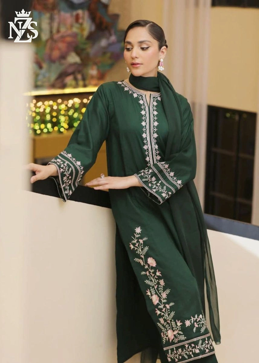 Pakeeza Embroidered Linen 2-Piece Stitched Suit in Bottle green - image 1