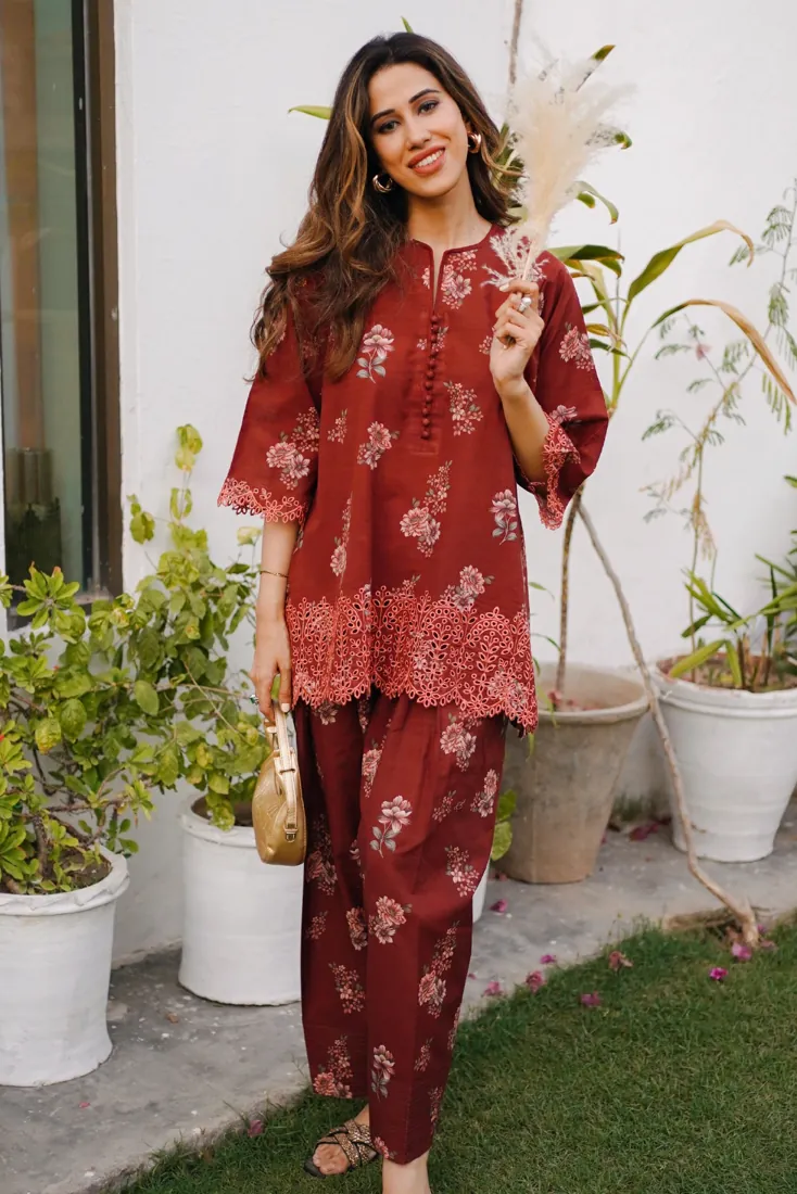 Red Embroidered Printed Slub Khaddar 2-Piece Winter Collection - image 1
