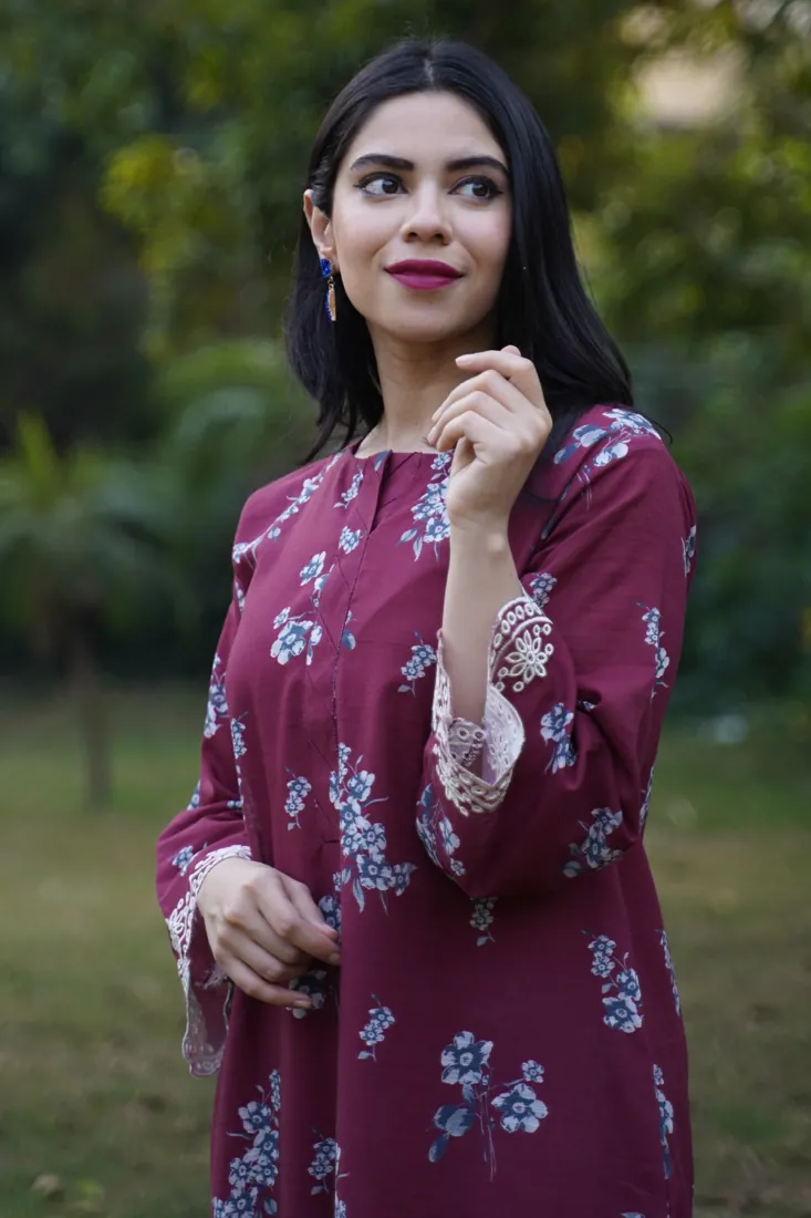 Magenta Embroidered Printed Slub Khaddar 2-Piece Winter Collection - image 4