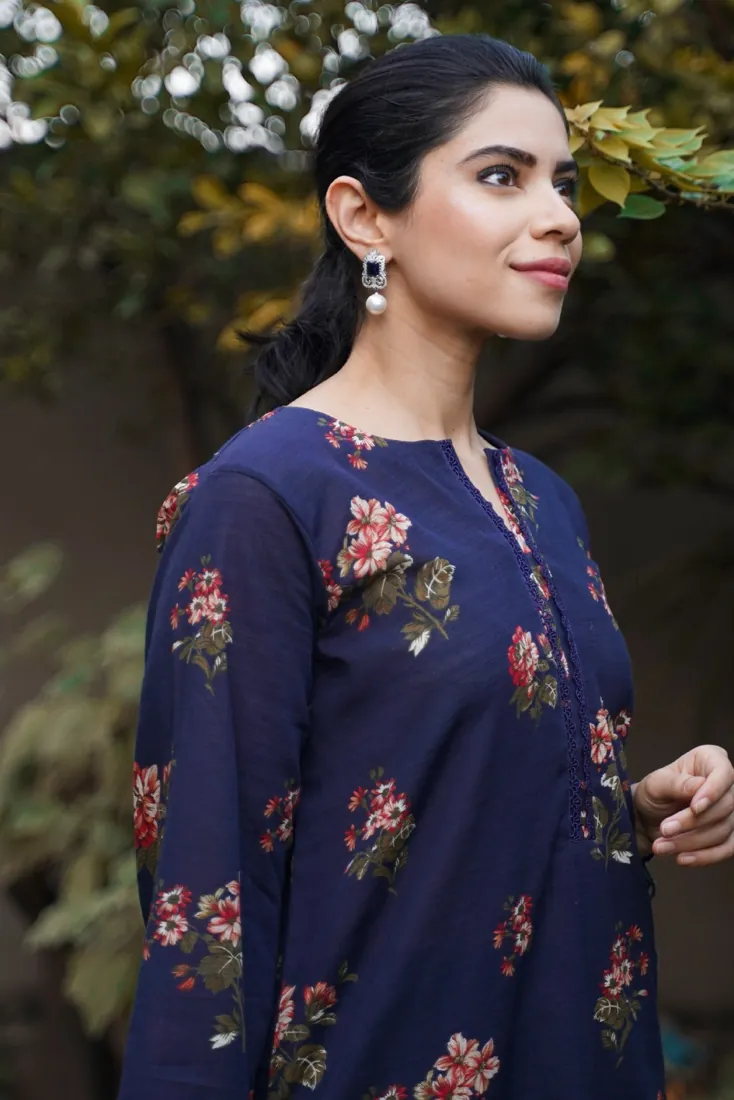 Navy Blue Embroidered Printed Slub Khaddar 2-Piece Winter Collection - image 3