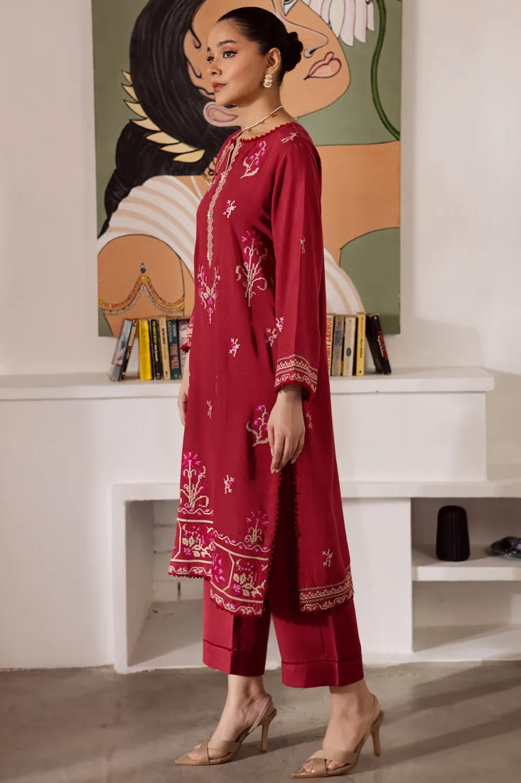 Red Embroidered Karandi 3-Piece Winter Collection - image 4