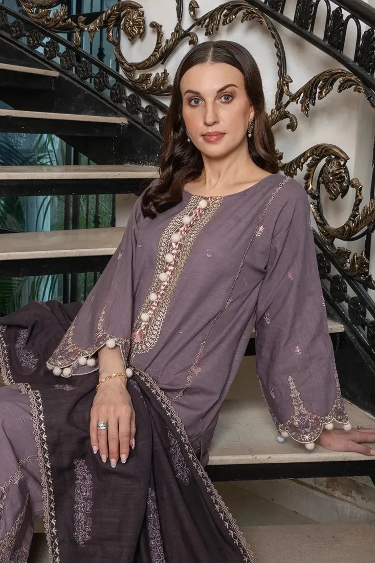Faded Purple Embroidered Khaddar 3-Piece Winter Collection - image 4