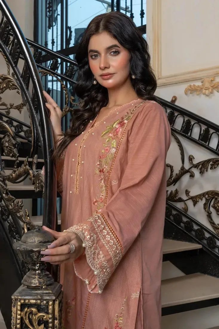 Dusky Rose Embroidered Khaddar 3-Piece Winter Collection - image 4