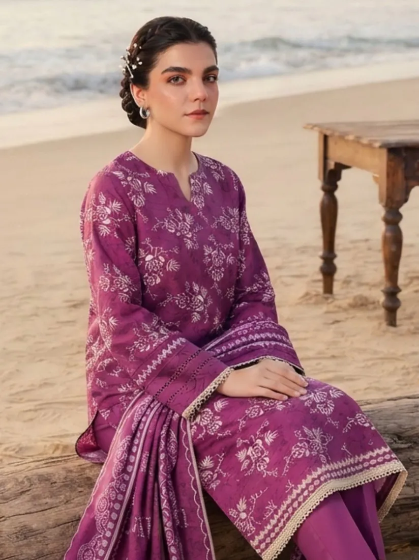 Fuchsia Printed Khaddar 3-Piece Winter Collection - image 2
