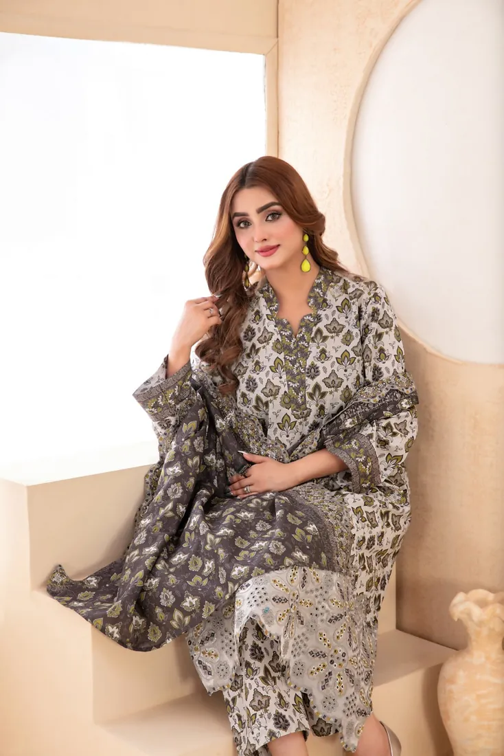 Beige Embroidered Printed Khaddar 3-Piece Winter Collection - image 3