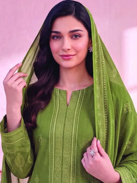Green Printed Linen 3-Piece Winter Collection - image 3