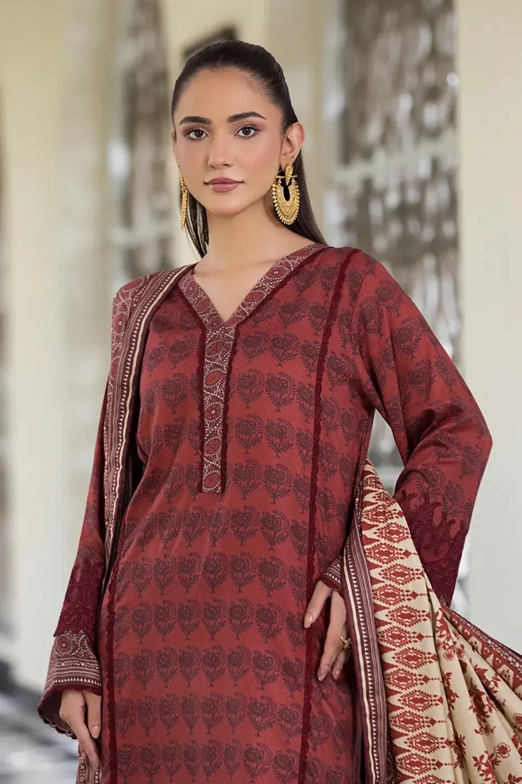 Maroon Embroidered Printed Linen 3-Piece Winter Collection - image 4