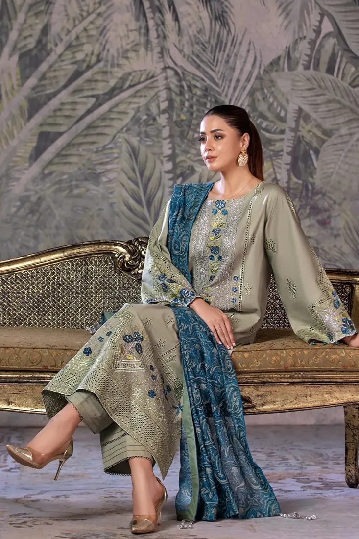 Tea Green Embroidered Cambric 3-Piece Winter Collection - image 4