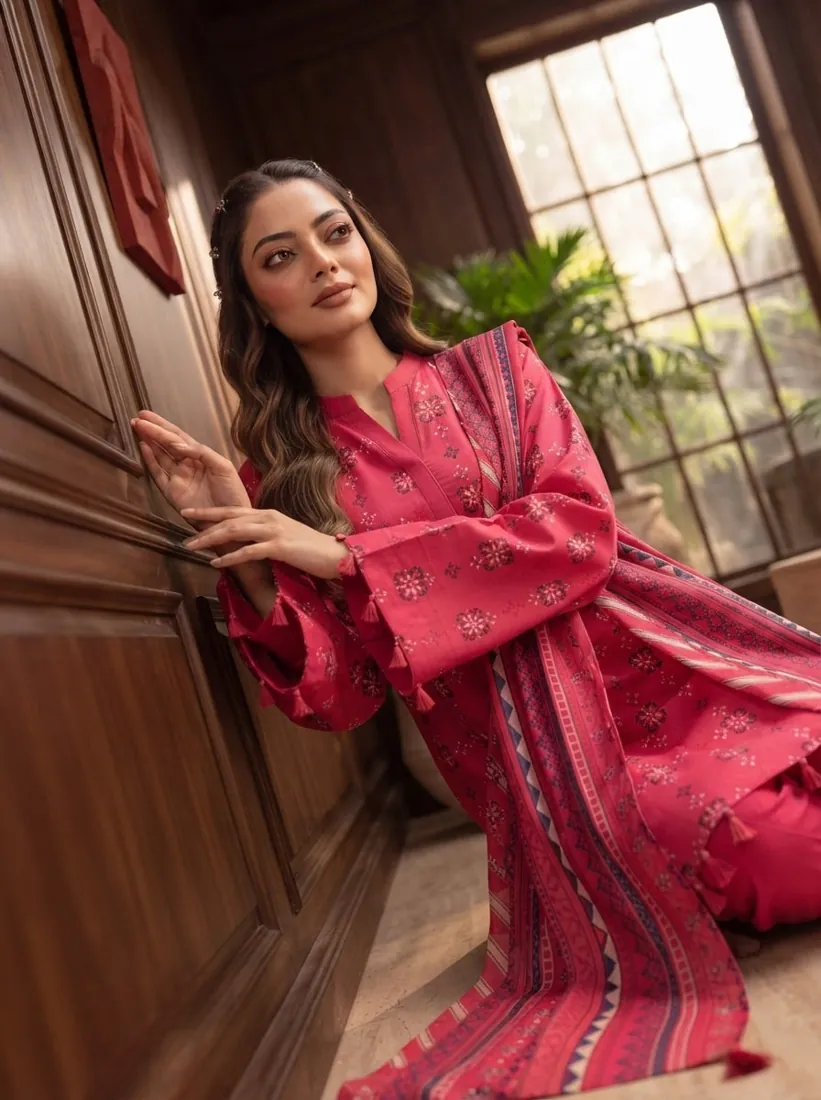 Red Printed Leather Linen 3-Piece Winter Collection - image 2